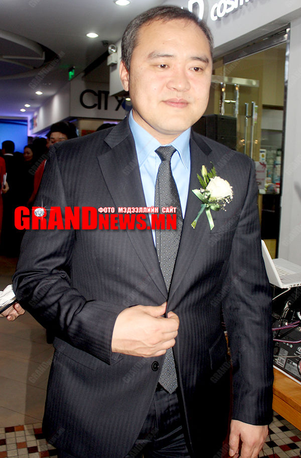 Хамгийн солонгосжсон сайд