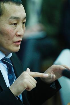  Америк руу хов зөөдөг Х.Тэмүүжинг  ”Викиликс” илчлэв