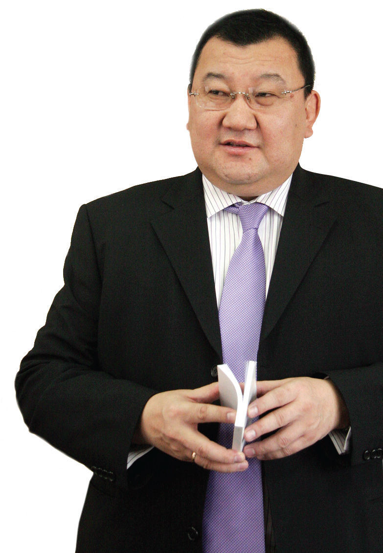 Америк руу зугтсан Б.Энэбиш баригдах нь дээ!