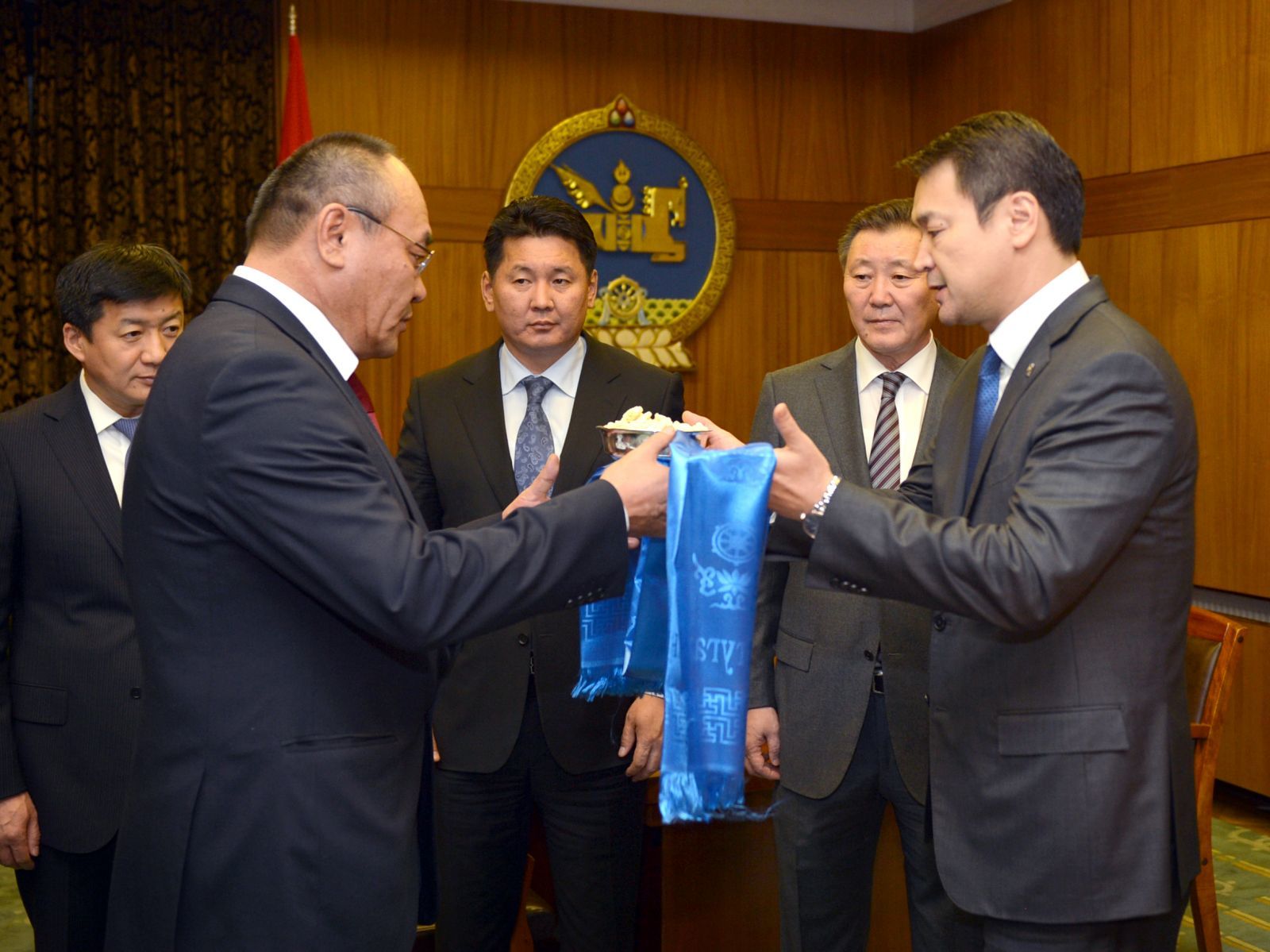 Шинэ сайдуудтай танилц!