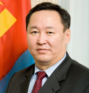 Н.Батбаярыг огцруулахыг шаардана