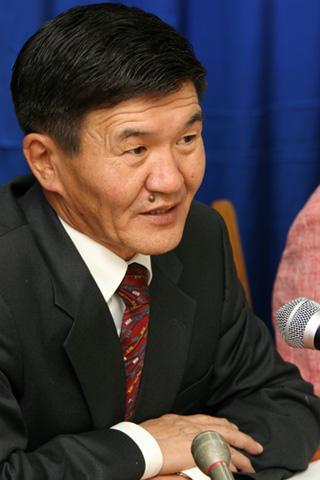 Хэрүүлч Ц.Нямдоржийн дараагийн бай