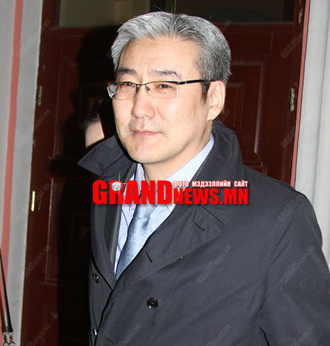 А.Гансүхээс ай, твиттерчдээ!