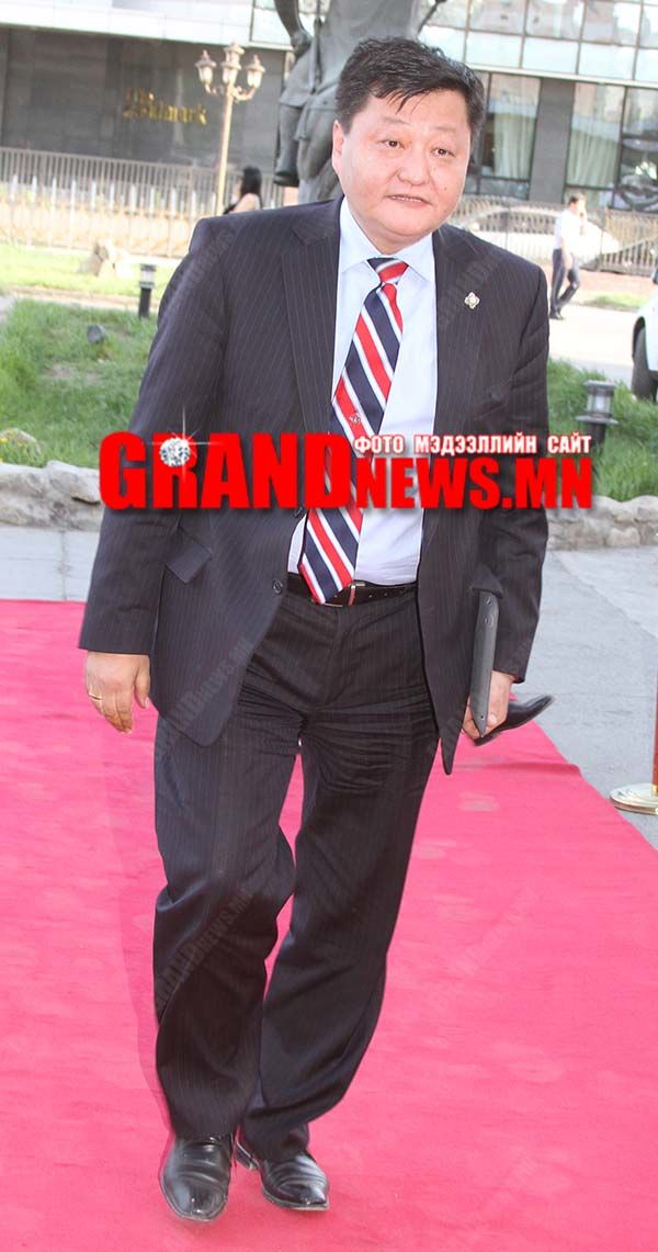  Ё.Отгонбаяр та ичиг ичиг!