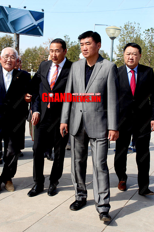 С.Бямбацогтын бэлэг 