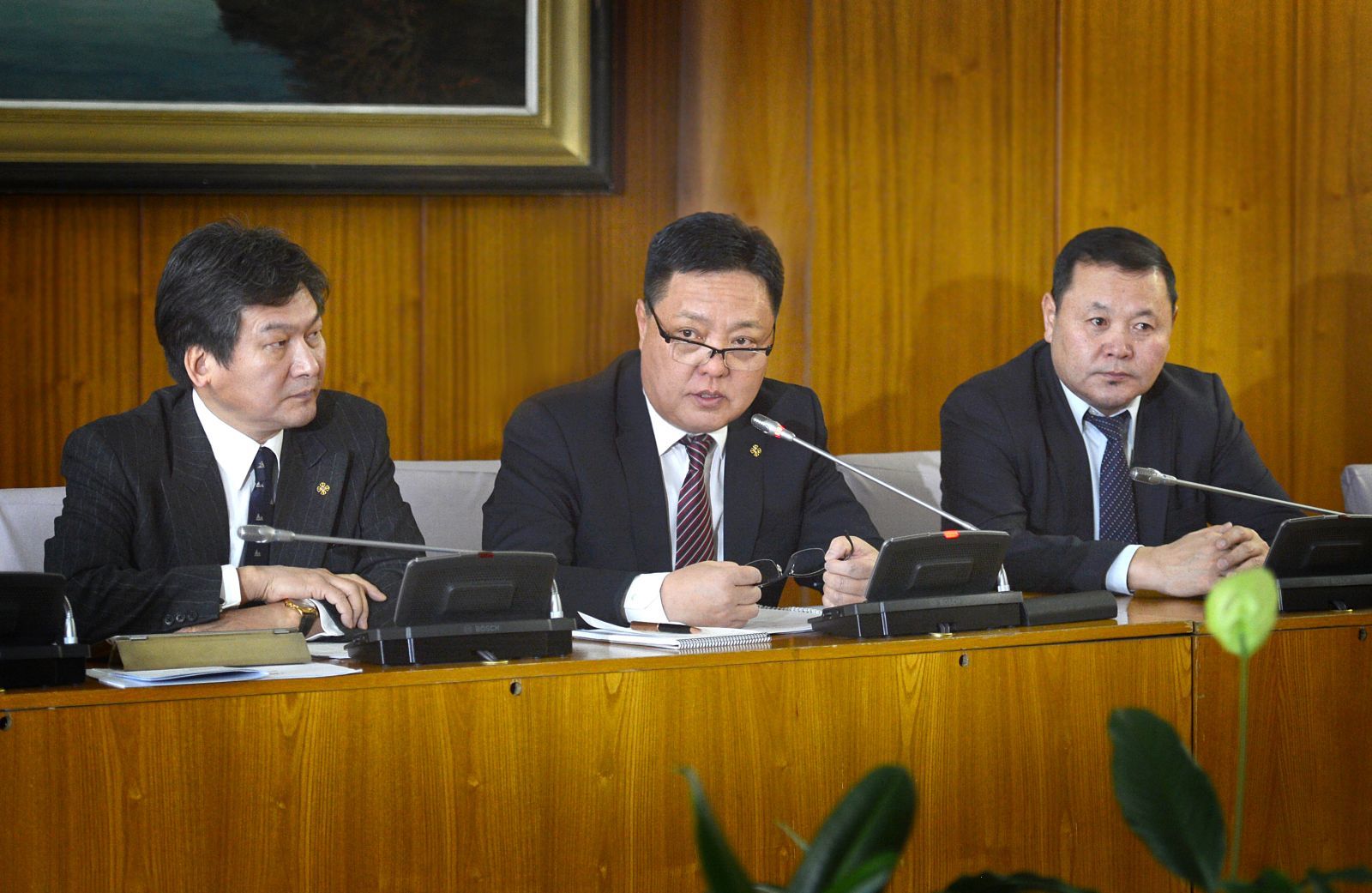 Дорнын хүмүүс “Тавантолгой”-д