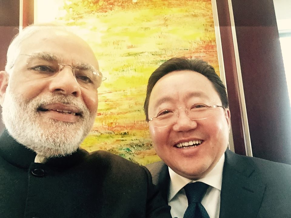 Ерөнхий сайдын анхны селфи