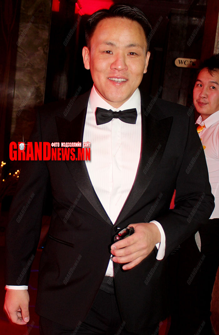 Гишүүнчлэх эрхээсээ татгалз!