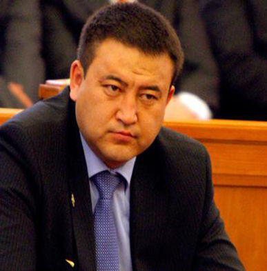 ХОМ: Сангийн сайд Б.Чойжилсүрэнгийн нэр дээр машин байхгүй