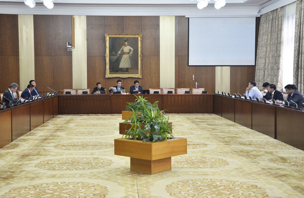 Нэр дэвшигчтэй холбоотой ноцтой заалтыг түдгэлзүүллээ