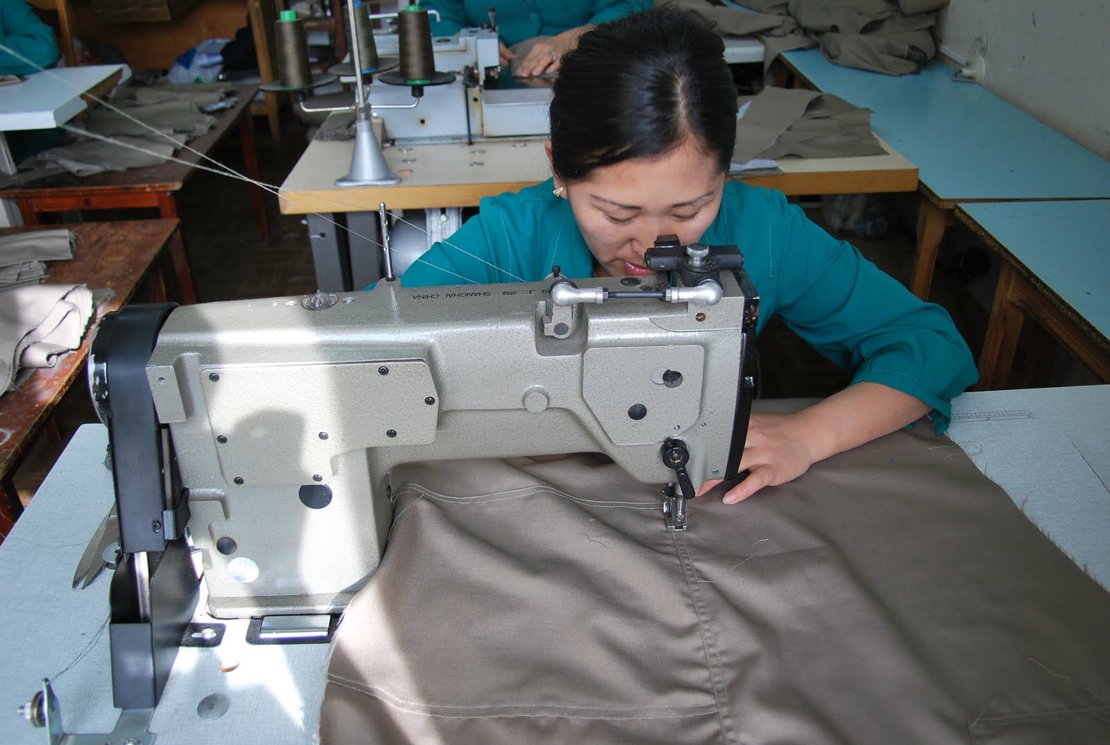 Жижиг, дунд үйлдвэрийн зээлийн олголтыг зогсоохгүй