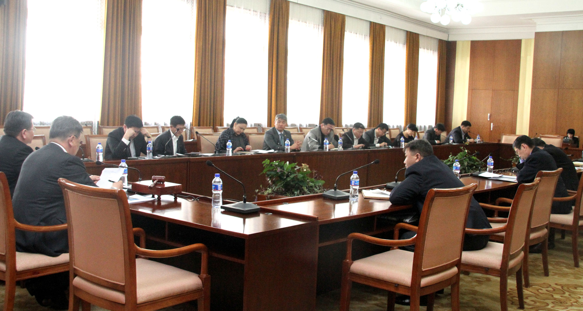 Намын бүлгүүд хуралдана