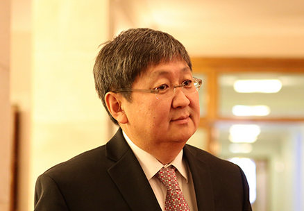 Ч.Хүрэлбаатар: Хөдөө аж ахуйн биржийн захирал сарын 9.5 сая төгрөгийн цалинтай байна