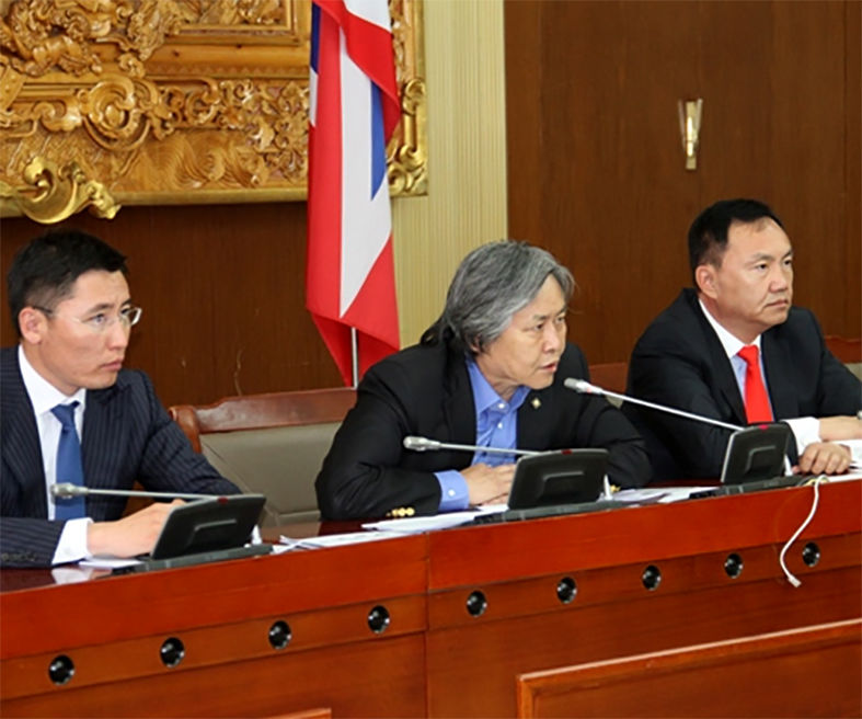 АН хуралдаж байна