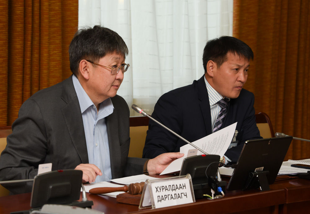 Төсвийн байнгын хороо хуулийн төслийн эцсийн хэлэлцүүлгийг хийв