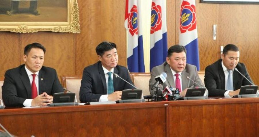 МАН-ын бүлэг хуралдаж байна 