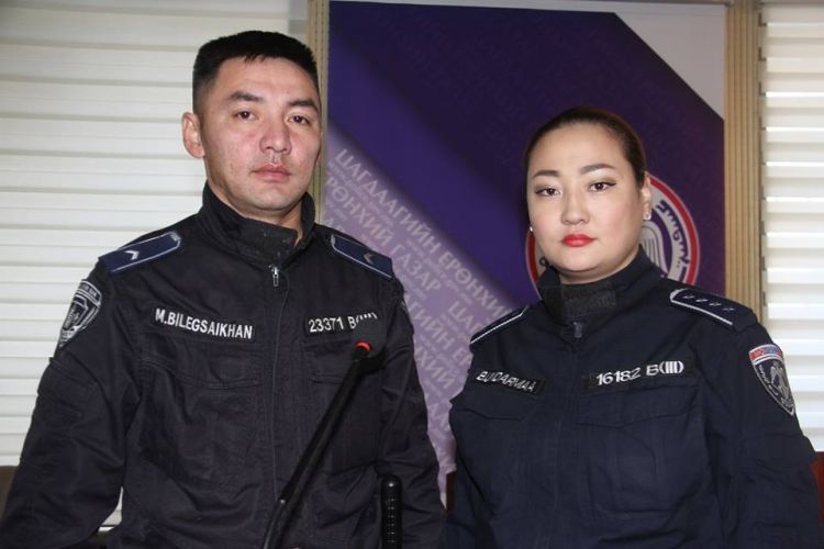 Таван хүүхдийн амийг галаас аварчээ 