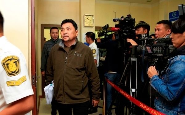   Жудаг VS Жүжиг