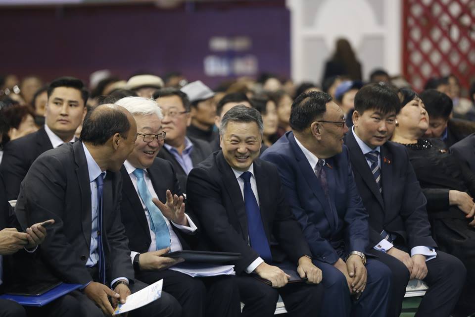 АН-ын бужигнаан