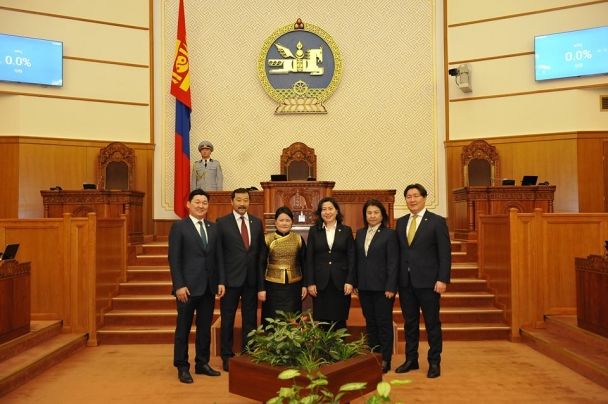 Хариуцлагатай уул уурхайг дэмжих лобби бүлэг байгуулжээ