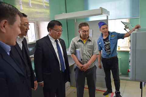 Д.Ганбат сайд ”Ган зам” сонин редакциар зочиллоо