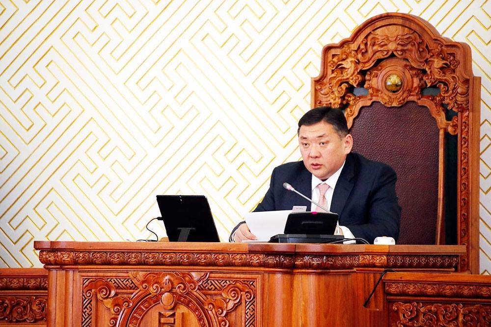 ”УИХ Засгийн газрын гишүүдийг хүлээгээд сууж байдаг байгууллага биш шүү”