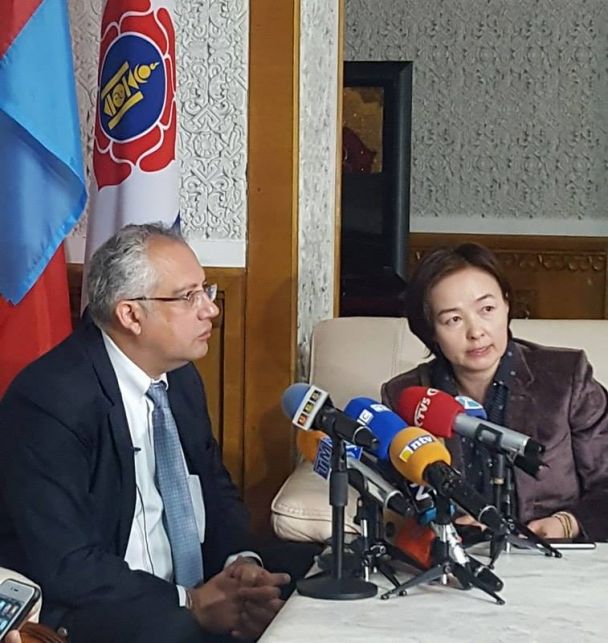 Нэйл Сакер:ОУВС-гийн хөтөлбөрийг ирэх 2-3 долоо хоногт батална