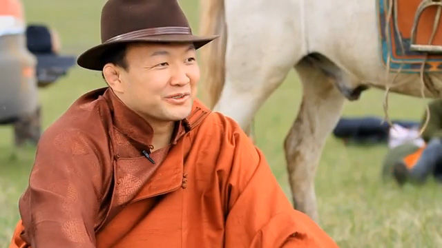 Аварга Н.Түвшинбаяр намынхнаа зодож танхайрчээ