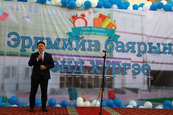 Н.Номтойбаяр: Өрх гэртээ хэрэгтэй, эх орондоо хэрэгтэй чадварлаг боловсон хүчин болоорой