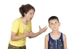 Ээжүүд хүүхдээ загнахдаа ямар алдаа гаргадаг вэ?