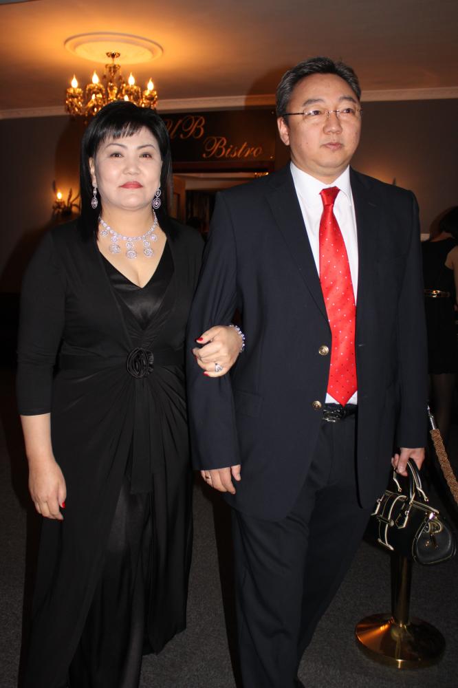 Д.Оюунхорол  Г.Жаргалсайхан