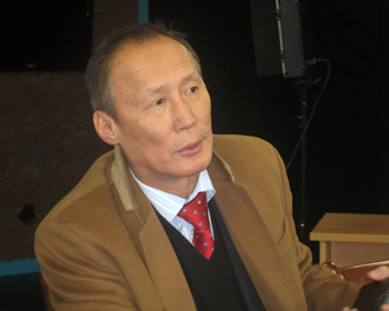 Төрийн ордныхон төмөр нүүртэй 