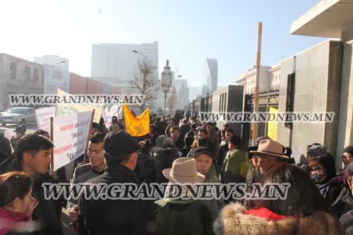 Г.Батхүү, Д.Зоригт нар ичээч!!!