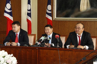 Хавтгайрсан ялалтын ааг, хавтгайрсан авилгалын эх бүү байг 