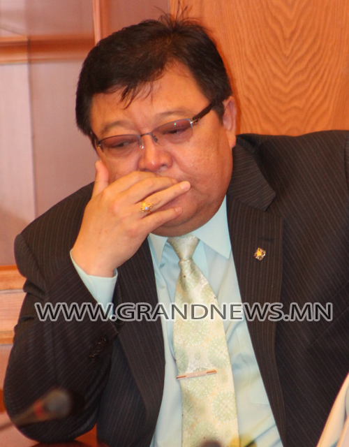  Баянголчуудыг өмөөрөхүй