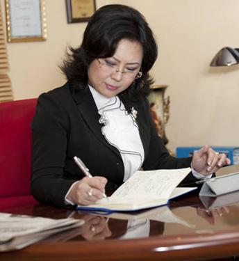 “СошлМедиа”-д Ч.Ганхуяаг, С.Одонтуяа нар тэргүүлжээ