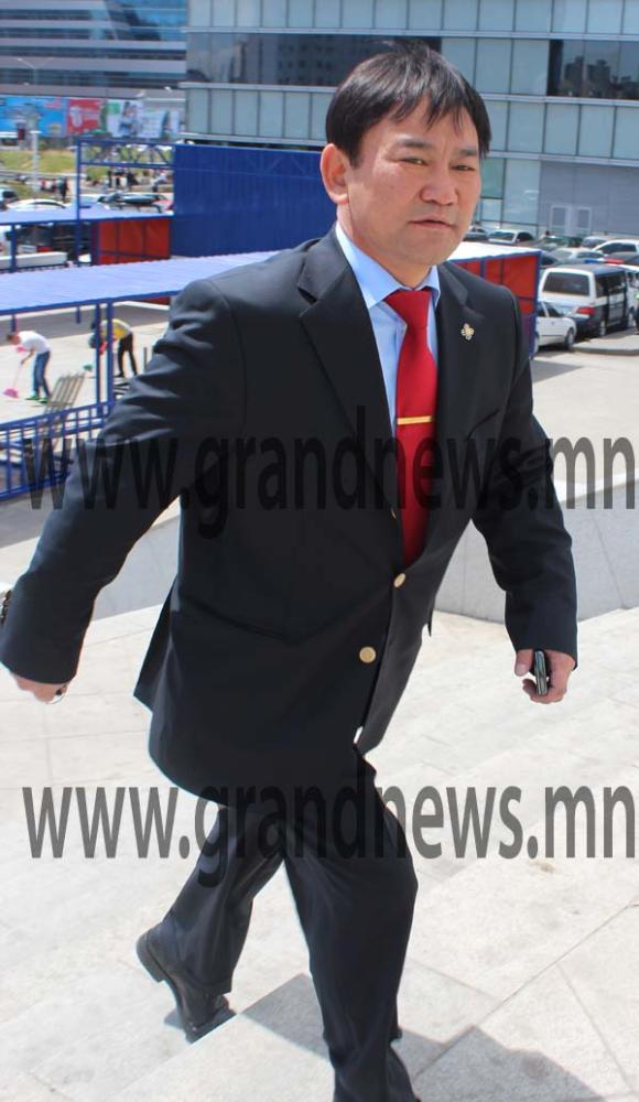 Уудамтай юугаараа адилхан гэж