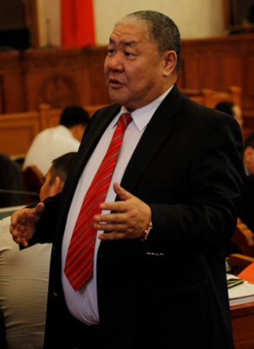 Дэд дарга гэнэ ээ