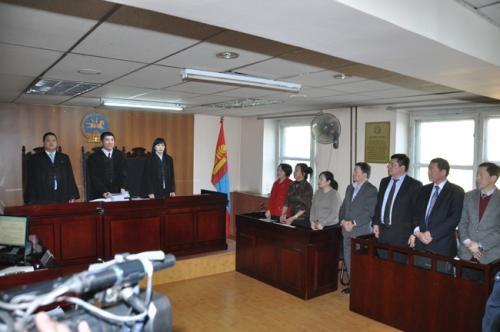 Эксүүдийн шүүх үргэлжилж байна