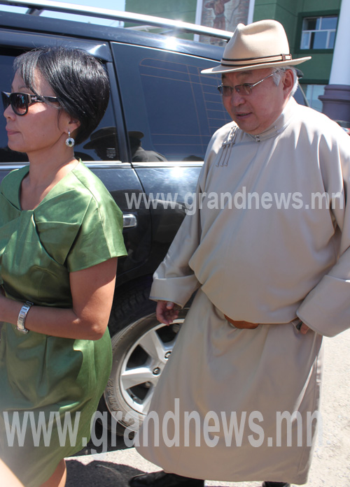 Ардын баатар Э.Бат-Үүл 