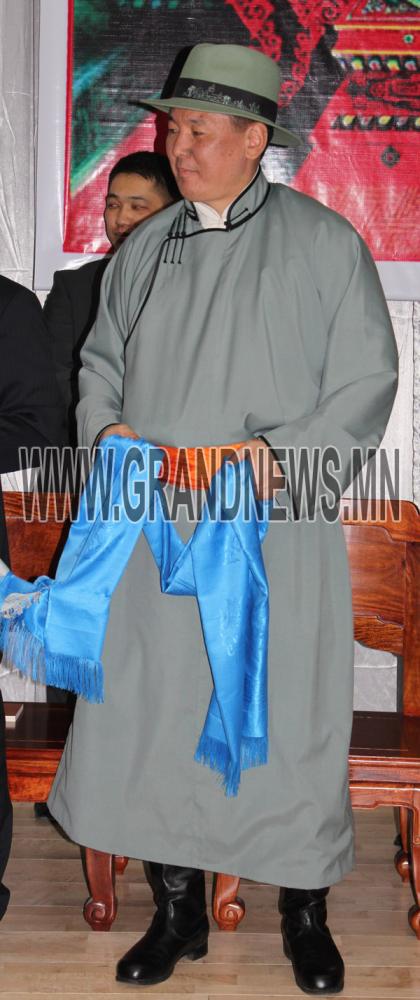 У.Хүрэлсүх огцорлоо  