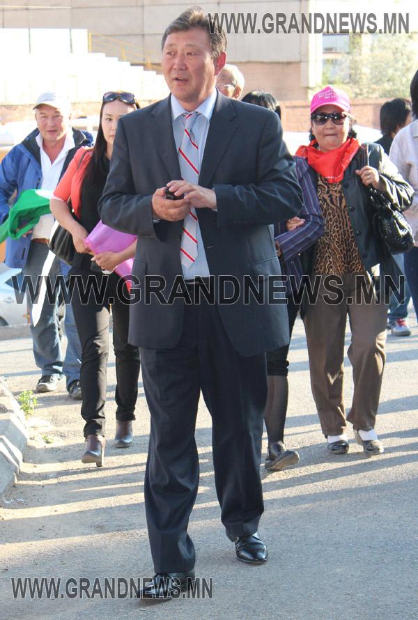 Бүлгийн даргаа сонгов 