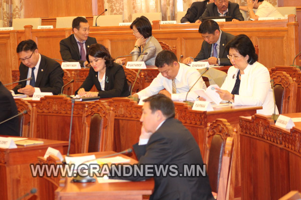 Анхны хэлэлцүүлгээр