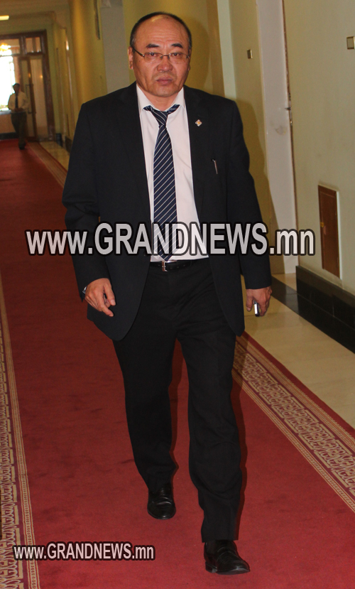 Би бохир гэж үү 