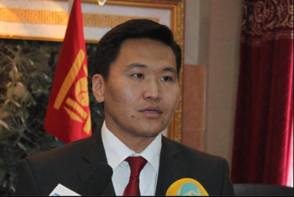  Авлигачдаас ангижрахгүй бол нам эрүүлжихгүй