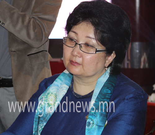 Д.Арвинаас асуух зүйл их байдаг