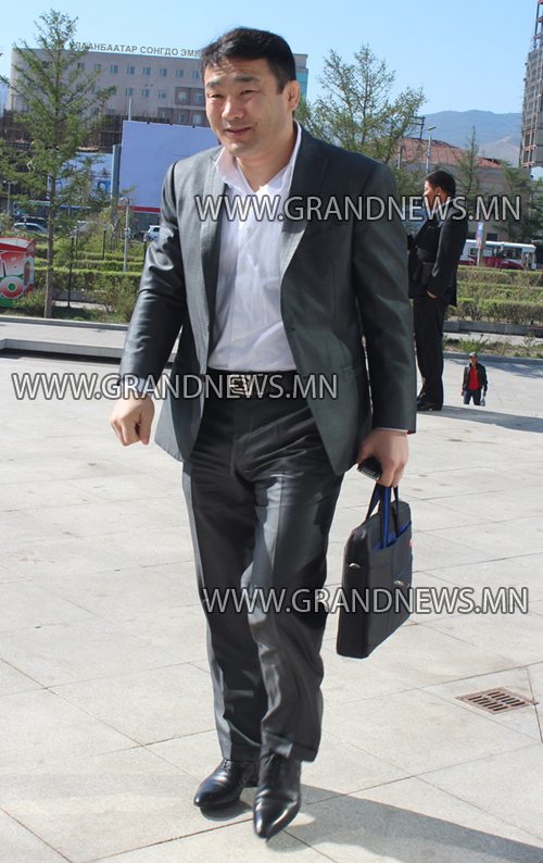 Хэзээ тангарага өргөх бол?