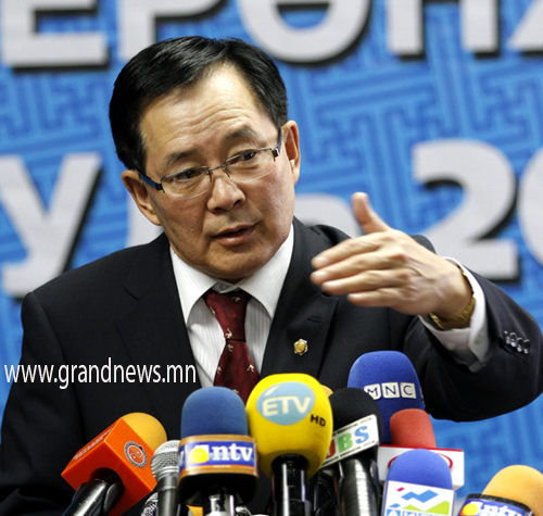 Ц.Элбэгдорж 620123 санал аваад байна