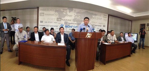 ”Шинэчилье” хөдөлгөөн мэндэллээ 