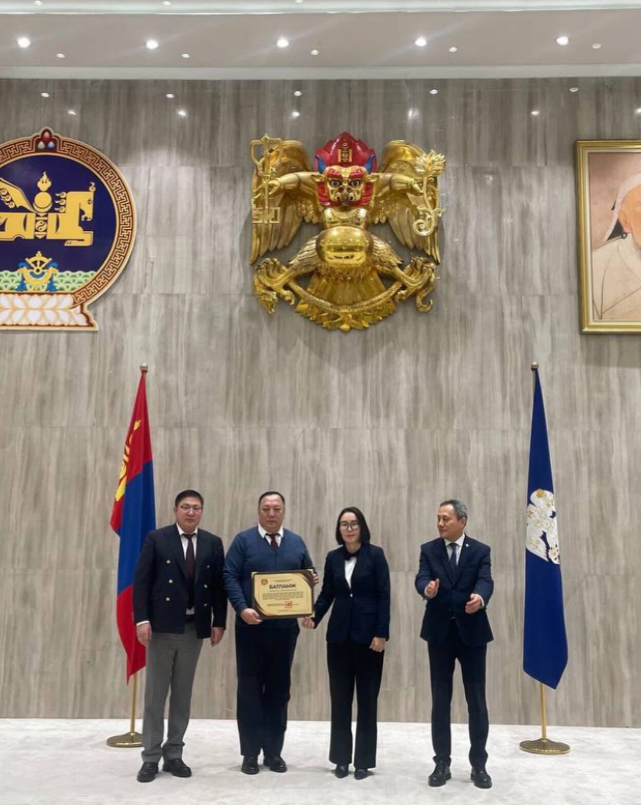 Төрийн байгууллагуудын архив, албан хэрэг хөтлөлт, ажлын зохион байгуулалтын 2025 оны улсын үзлэгт НТТТ тэргүүлж батламж гардан авлаа.